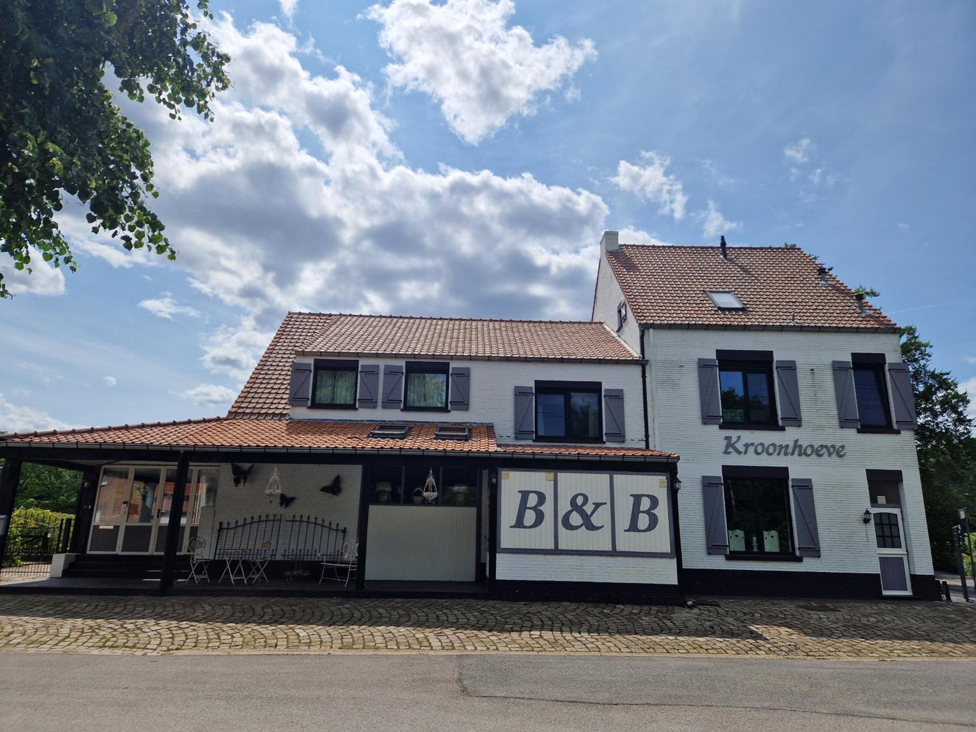 B&B De Kroonhoeve Beringen Exterior photo
